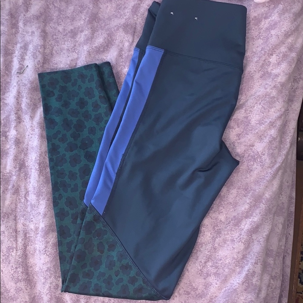 Patterned leggings